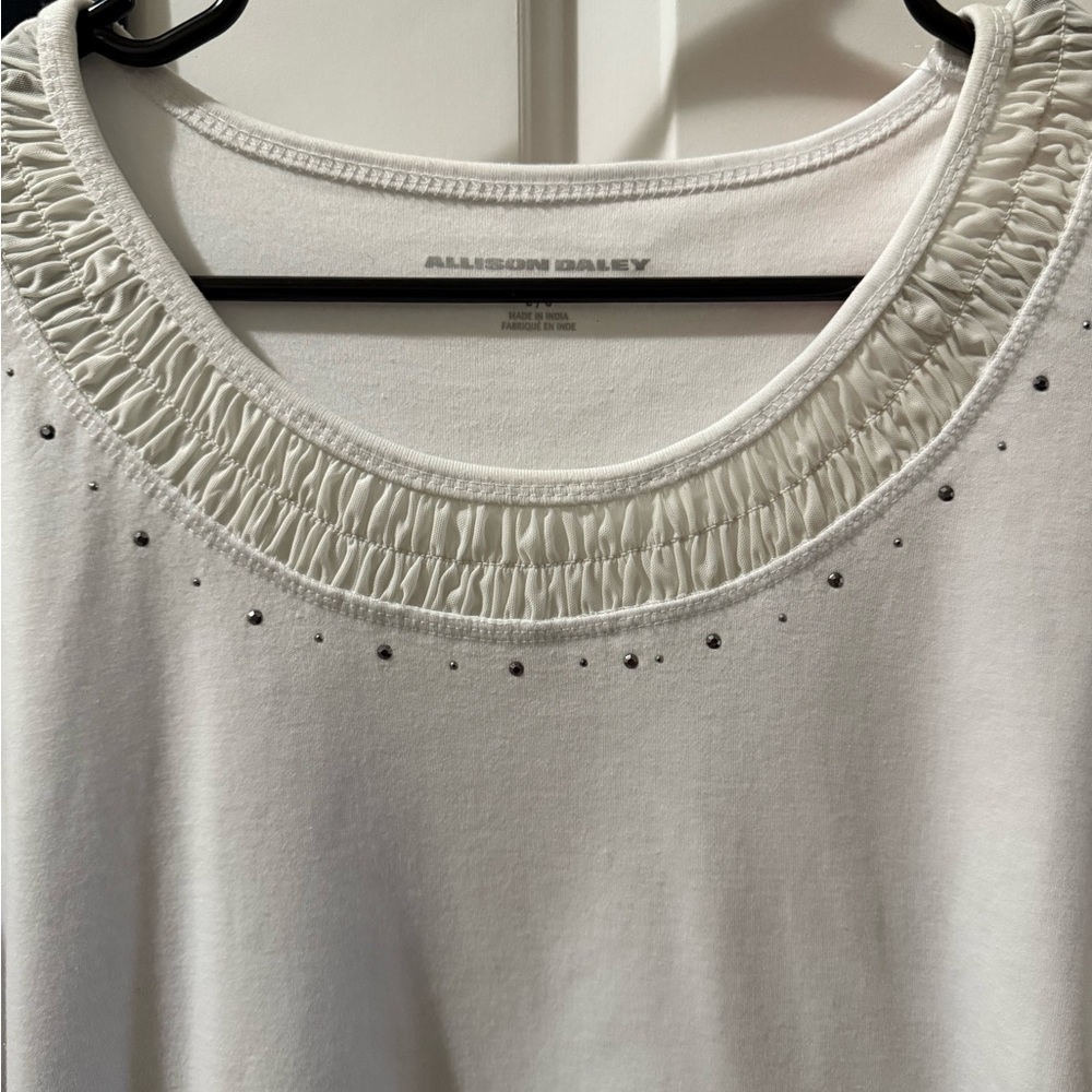 Allison Daley White Embellished Women's Top